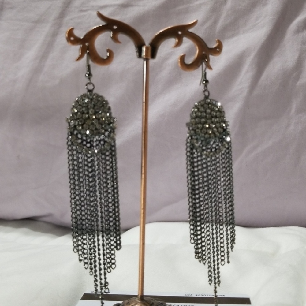 Chain earrings